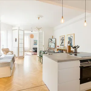 Klauzal W/3 Bedrooms, French Balcony Apartamento Budapest